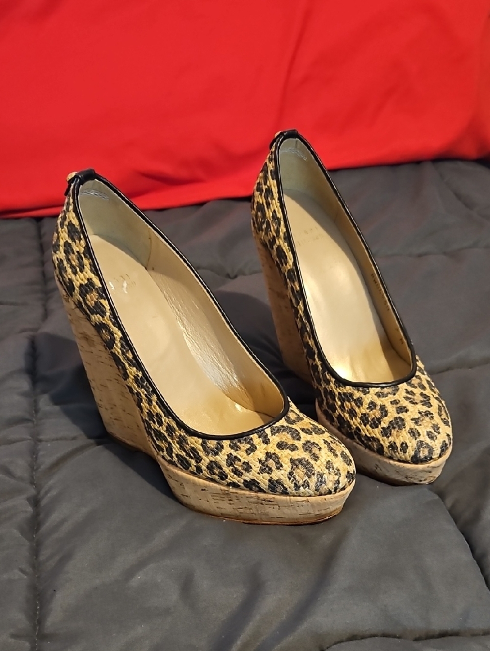 Stuart Weitzman Luxury Leopard Print Platform Wedge Pumps Size 7‎